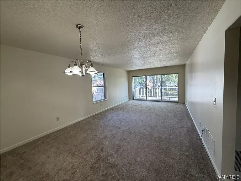 4547 Chestnut Ridge Rd #208B — Photo 4