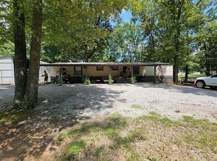 515 Lakeview Dr, Springville, TN 38256
