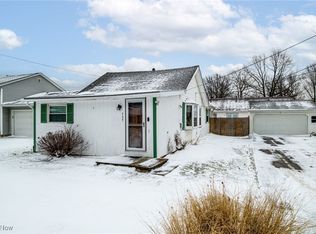 757 Dunny Ave, Sheffield Lake, OH