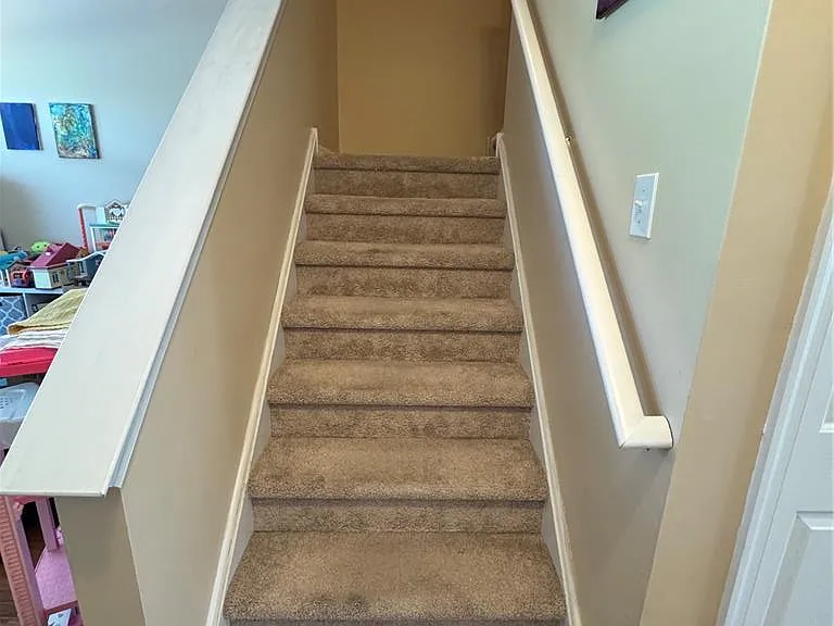 1081 Tudor Dr — Photo 14