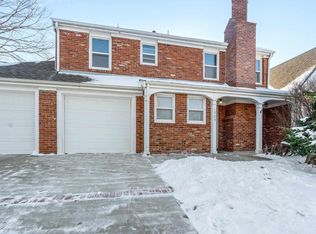 1503 Crossgate Dr, Lawrence, KS 66047