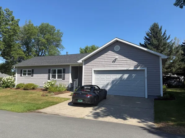 11 Foster Terrace, Derby, VT 05830