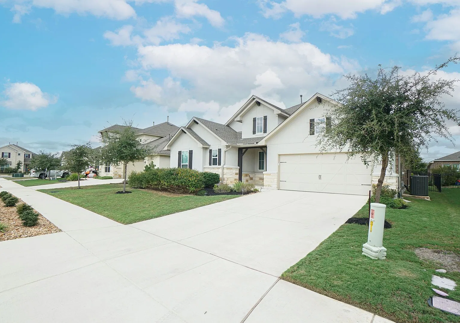 Single-story living in Boerne's Esperanza community! — Photo 2