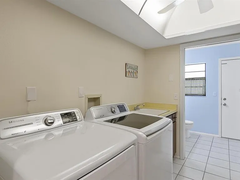 1895 Buccaneer Cir — Photo 21