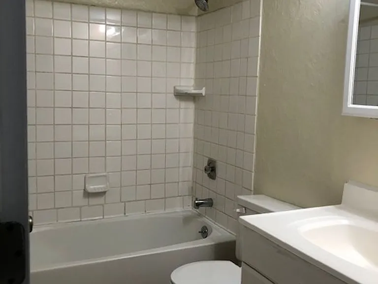 5881 Ryewyck Dr — Photo 6