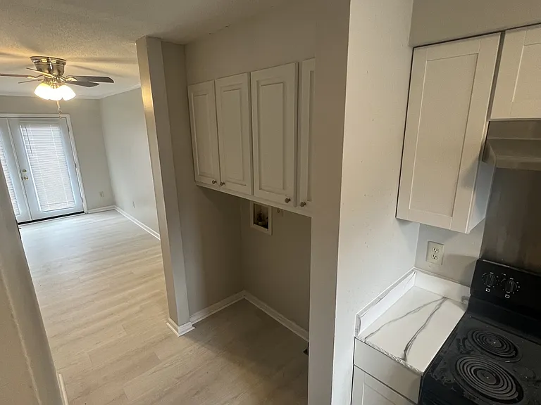 716 Verdant Dr #1 — Photo 2