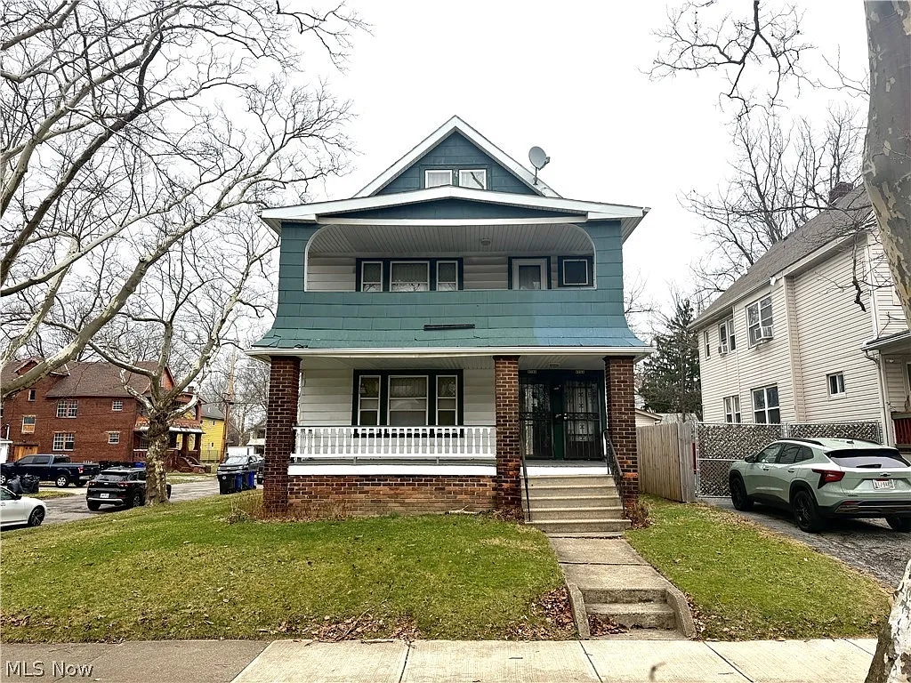 9701 Parkview Ave photo 1