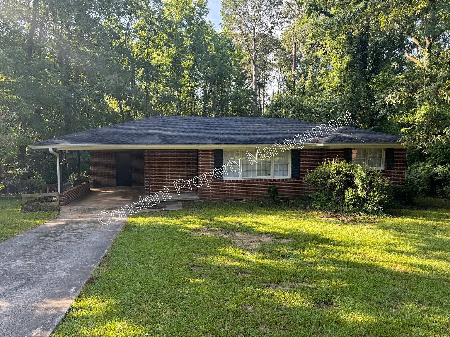 2325 Kensington Rd photo 1