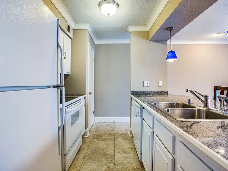 5937 E University Blvd #227 — Photo 3