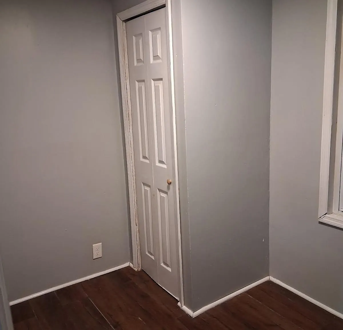 3 bed, $1,400 — Photo 2
