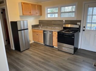 639 Heights Rd, Lake Orion, MI 48362