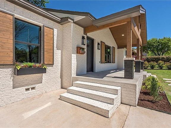 4th image of 3875 Davila Dr