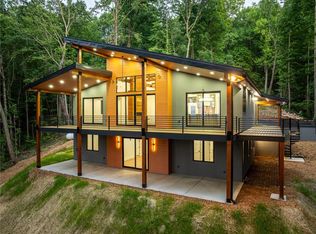 785 Bears Paw Dr, Ellijay, GA 30536