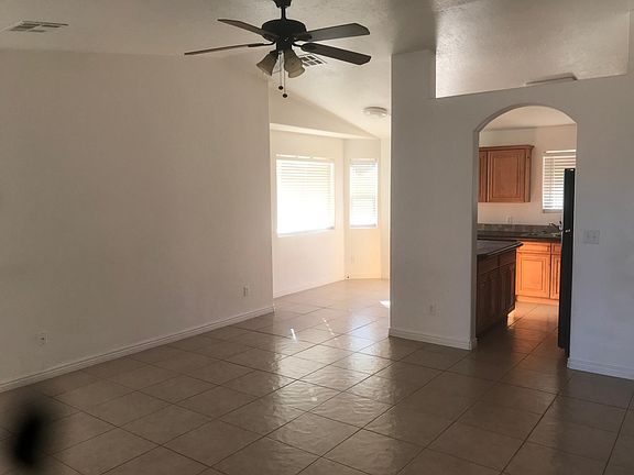 4th image of 1206 S Powell Dr