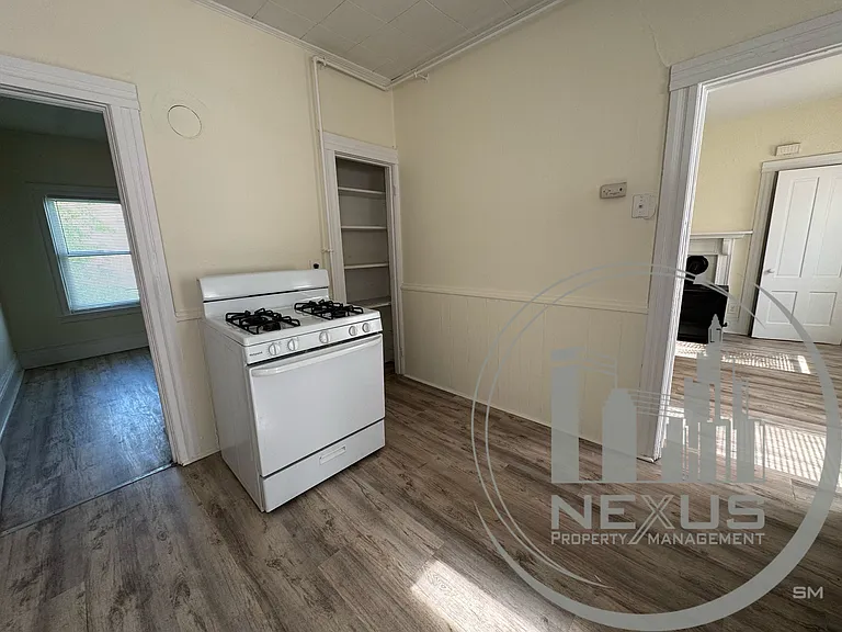 73 E Central St #3 — Photo 8