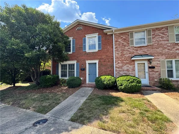 3204 Regents Park Ln Unit E, Greensboro, NC 27455