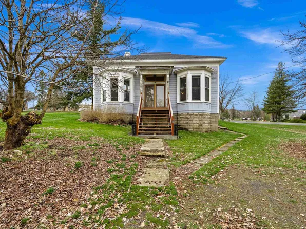 203 E Chestnut St, Farmington, WA 99128