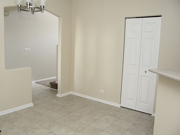 4th image of 1441 N Waterbury Cir