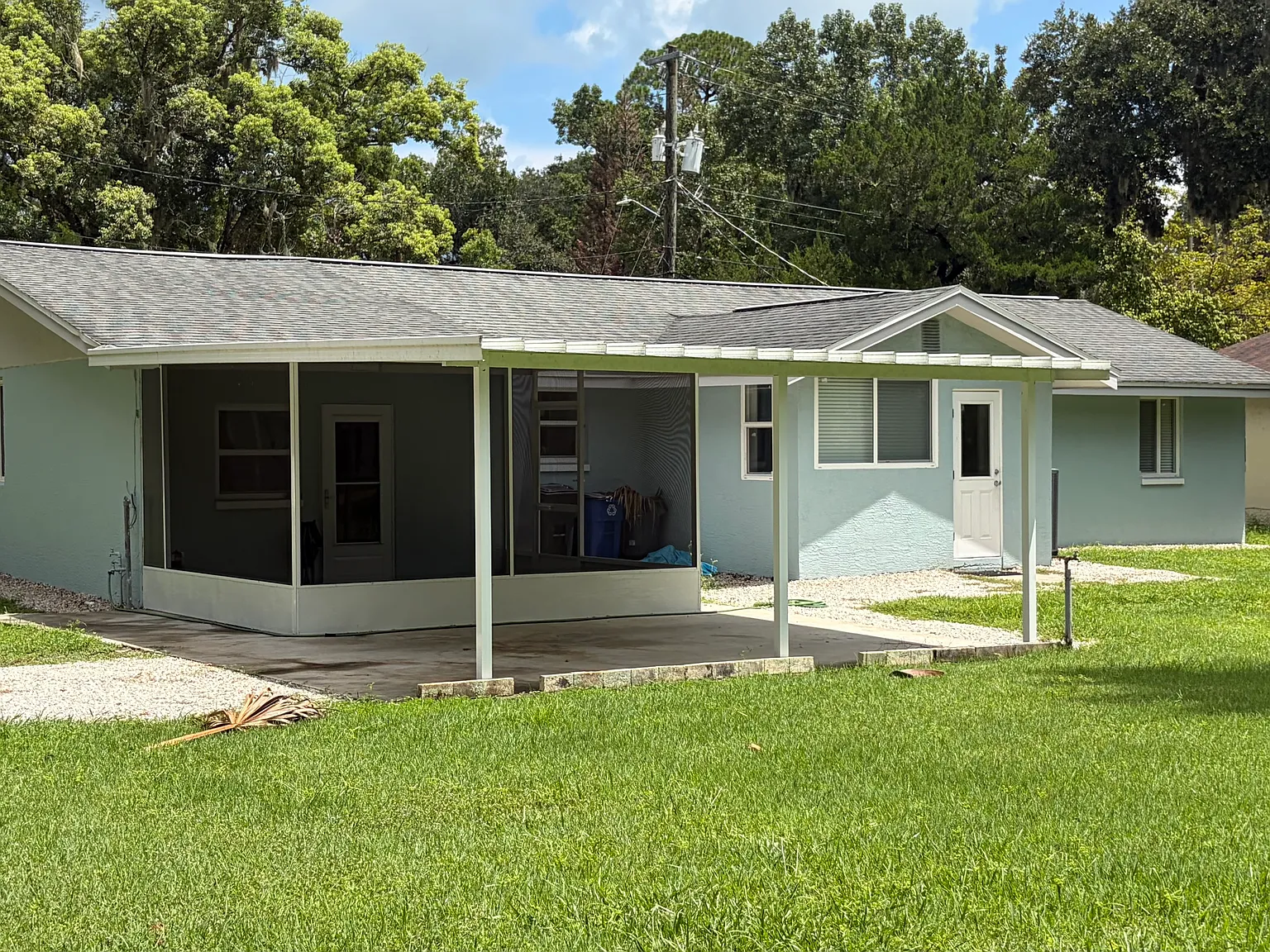 3 bed, 1696 sqft, $2,350 — Photo 2