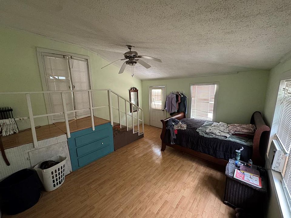 10th image of 491 Aztec Rd