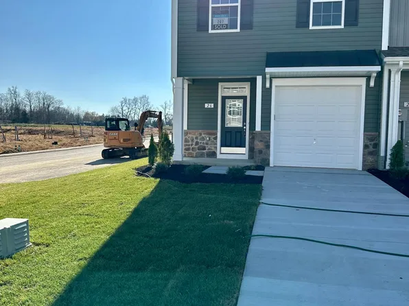 26 Andover Ct, Bunker Hill, WV 25413