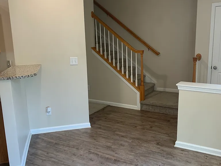 7933 Mariners Pointe Cir #7933 — Photo 4