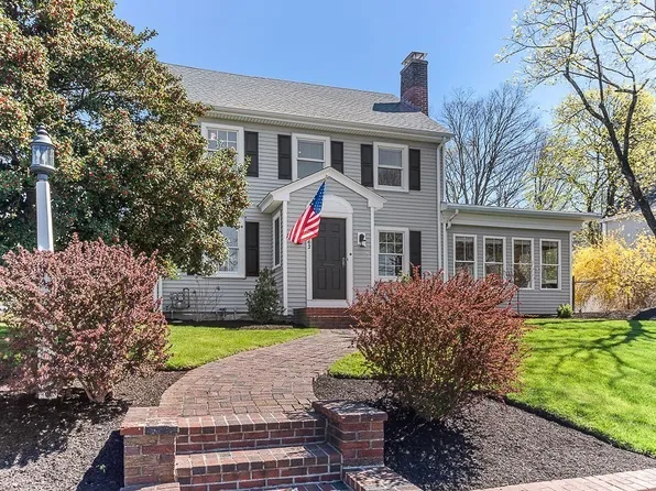 62 Reed Ave, North Attleboro, MA 02760