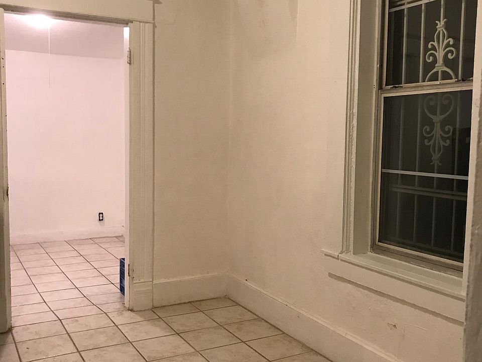 2nd image of 1022 Arizona Ave #B