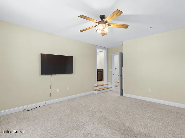 825 Artisan Pkwy — Photo 48