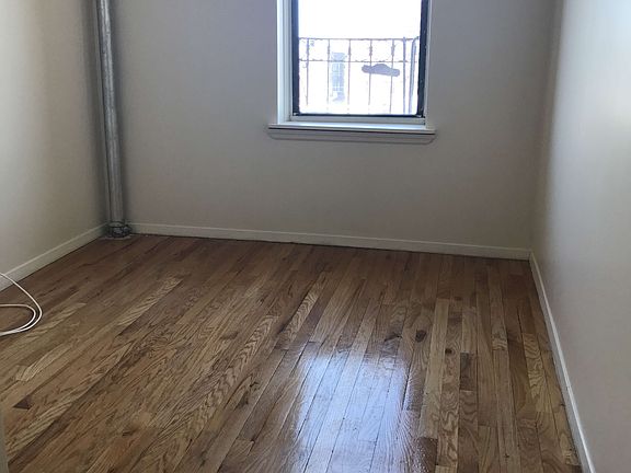 5th image of 2542 43rd St APT 20