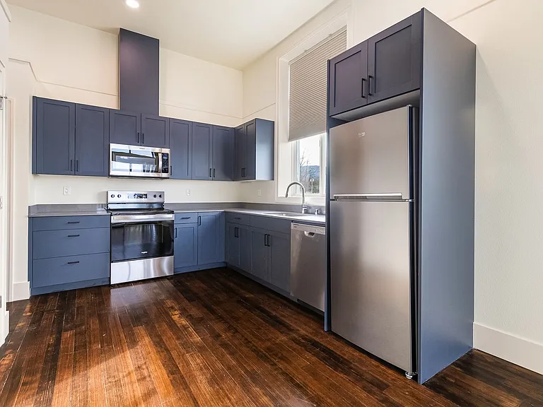 720 Murdock St — Photo 10