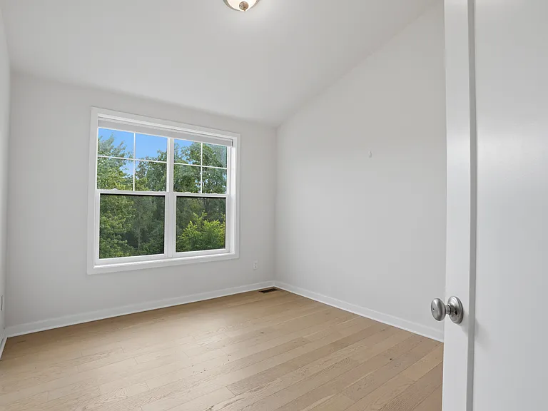 2893 Rayfield Ave — Photo 28