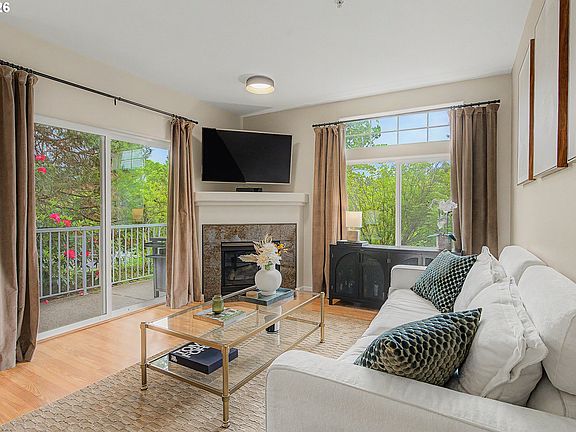 4th image of 15050 SW Mallard Dr Unit 101