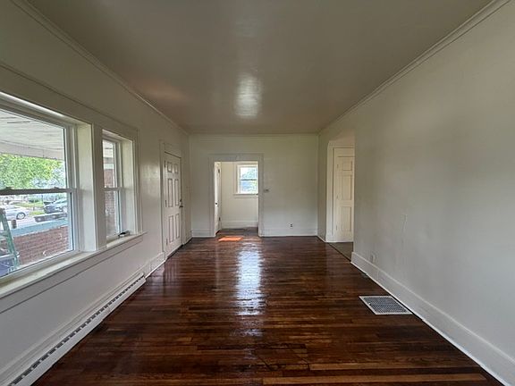 2nd image of 626 E Dayton St