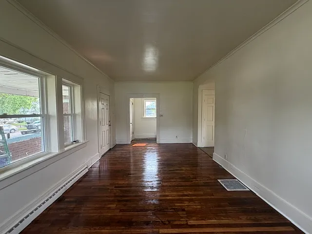 626 E Dayton St — Photo 2