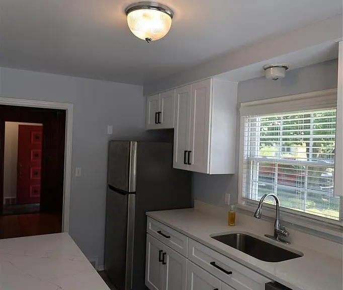 4121 Seminole Dr — Photo 33