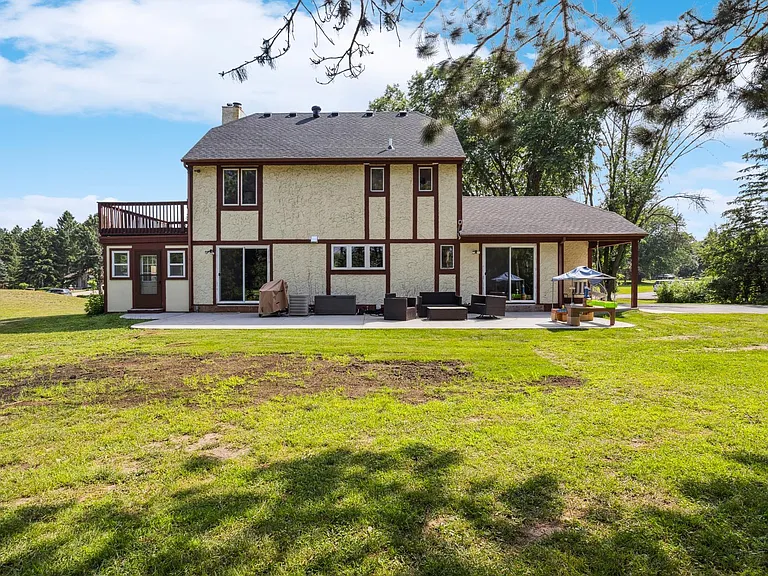 10144 67th Ln N — Photo 37