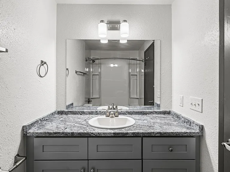 Valley Pines — Photo 8