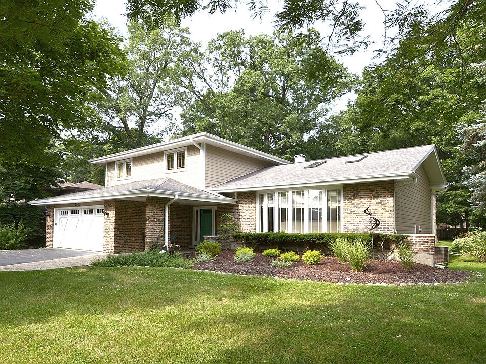 1st image of 2102 S Linden Ln