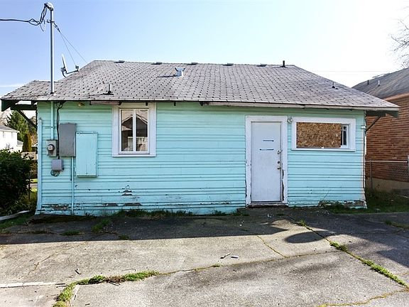 2nd image of 4064 McKinley Ave