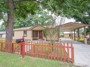 555 Juarez St, Uvalde, TX 78801