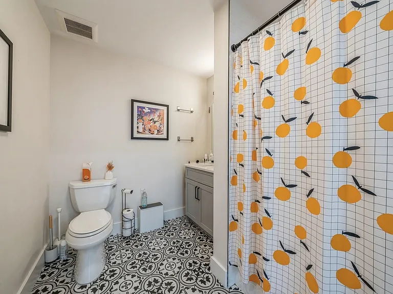 520 Palisade Ave #405 — Photo 18