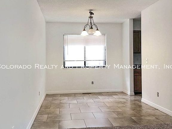 5th image of 1443 S Peoria Ct