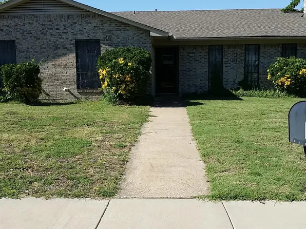 2115 Blossom Ln, Richardson, TX 75081