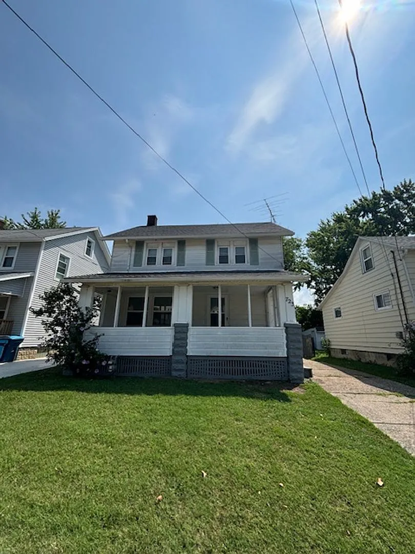 723 Brownell Ave photo 1