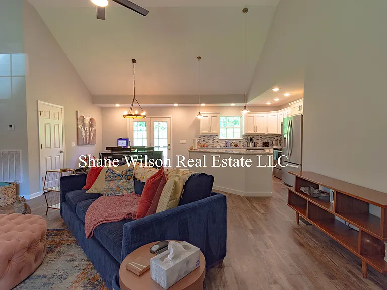 170 Creeks Cv — Photo 5