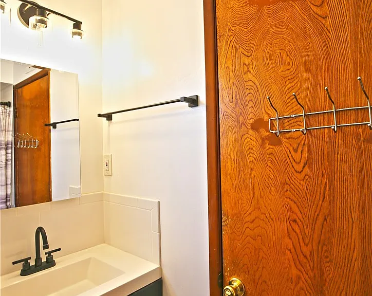 4851 Willmonte Ave — Photo 17