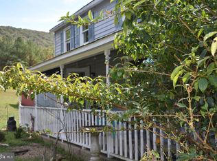 1971 Duckwall Rd, Berkeley Springs, WV 25411