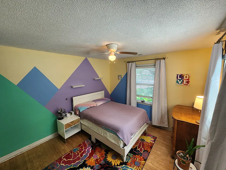 1308 Honeysuckle Ln — Photo 11