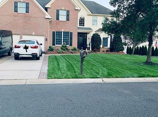 17 Fieldcrest Dr, Columbus, NJ 08022